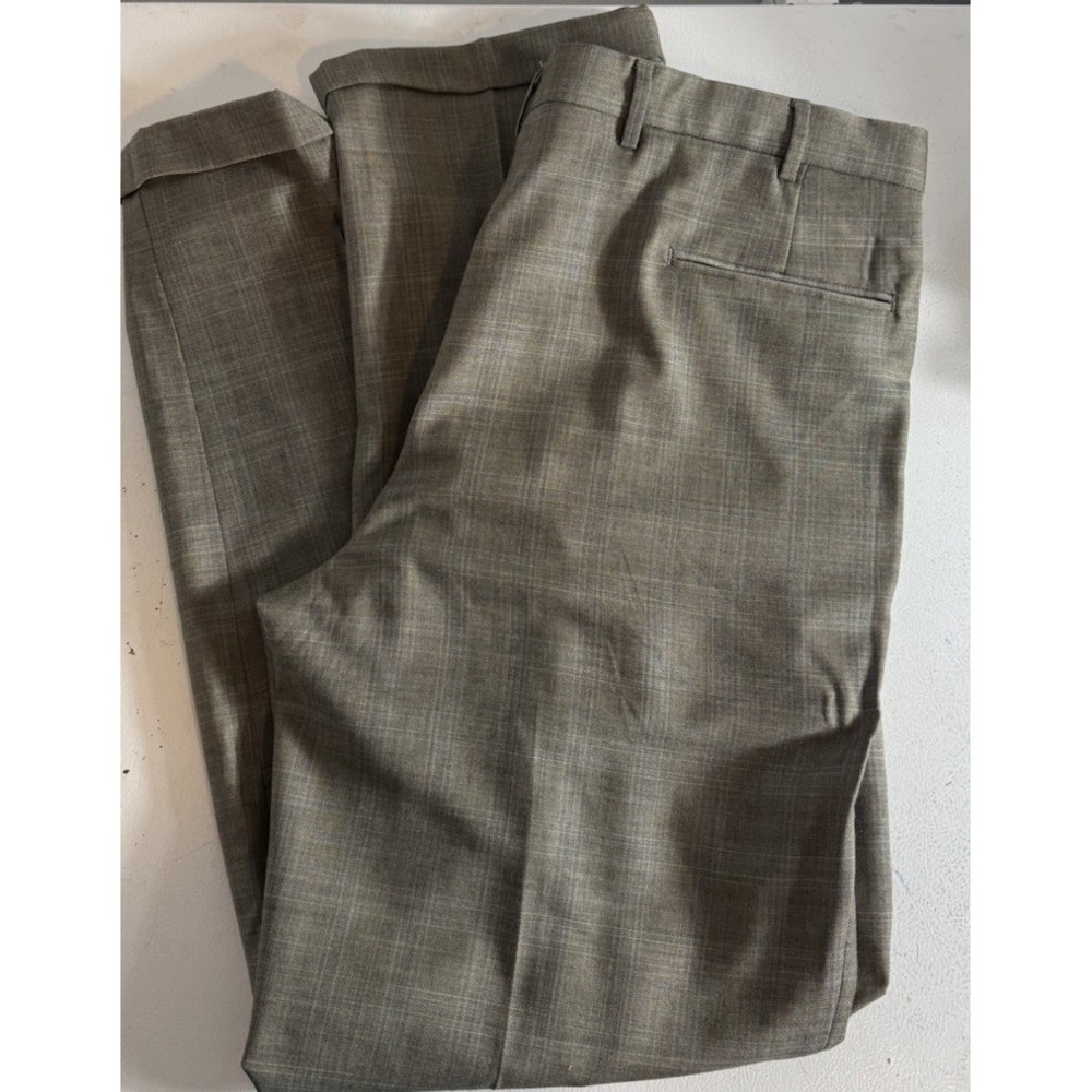 Jos A Bank Gordon Faint Plaid Wool Dress Pants Men 39 Pleated Casual Office